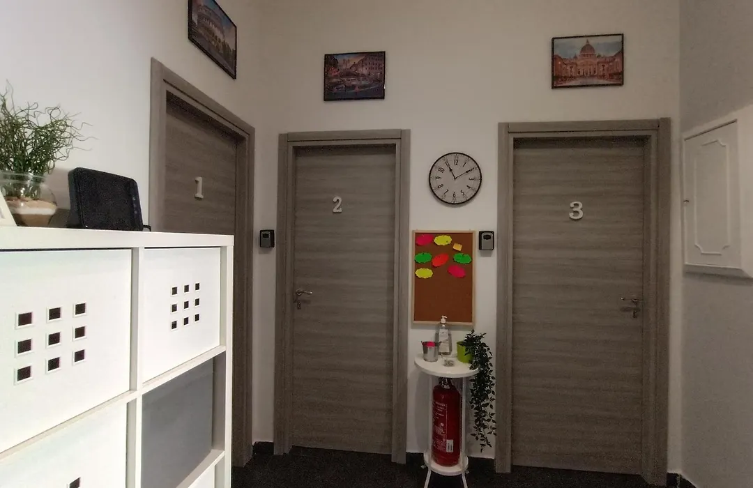 Ginny'S Room-1